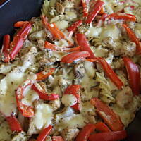 Zapiekanka makaronowa z kurczakiem i papryką