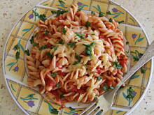 Fot. ilka76, Makaron z  sosem pomidorowym i czosnkiem