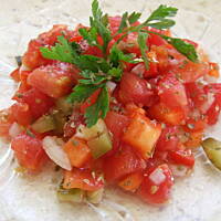 Sałatka pomidorowa z papryką