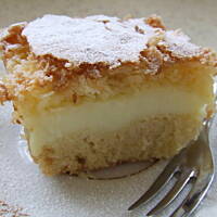 Kremówka kokosowa zwana też papieską