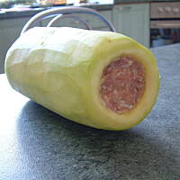 Nadziewany kabaczek mielonym mięskiem