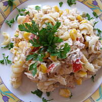 Moja sałatka z tuńczykiem i makaronem
