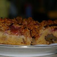 Placek karmelowy ze śliwkami