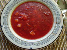 Fot. eNka, Zupa warzywna z buraczkiem