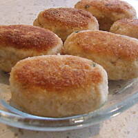 Drobiowe kotleciki ze śmietaną