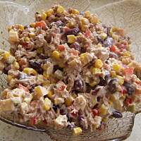 Sałatka z tuńczyka i czerwonej fasolki