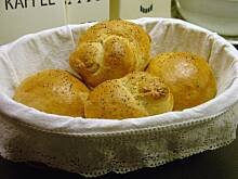 Fot. bebe, Bułeczki  lub chleb z mąki mieszanej