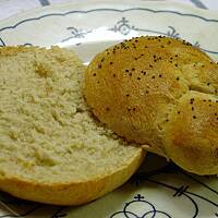 Bułeczki  lub chleb z mąki mieszanej