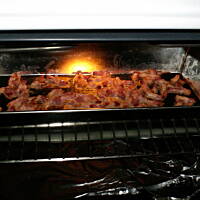 Naleśnik z piekarnika z boczkiem lub bekonem