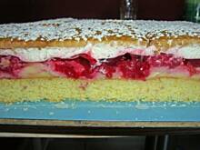 Fot. Malena, Wisniowe ciasto z herbatnikami