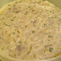 Salatka ze śledzi marynowanych