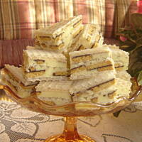 Wafel z masą mleczno-kokosową i herbatnikami