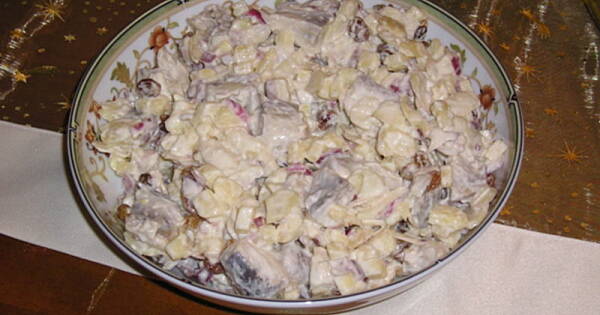 Herring salad with almonds - przepis - bing_translator - wielkiezarcie.com