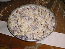 Fot. bing_translator, Herring salad with almonds