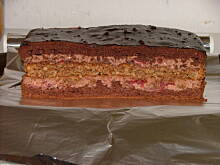 Fot. ANETA MUSIAŁ, Snikers czekoladowy z wiśniami - rewelacja