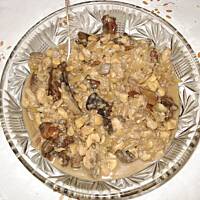 Śledzie z prawdziwkami orzechami i miodem