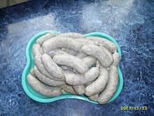 Fot. Uretan, Biała kiełbasa lekko peklowana