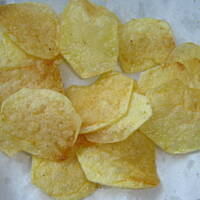 Chipsy ziemniaczane domowe