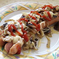 Parówki śniadaniowe z pieczarkami