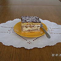 Ciasto kruche z orzechami i kremem