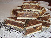 Fot. irena sikora, Mazurek waflowy ze śliwkami suszonymi