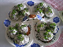 Fot. luckystar, Jajka faszerowane salatka z pieczarek