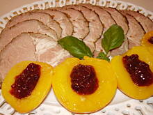 Fot. major, karkówka w sosie śliwkowym