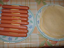 Fot. nadia, Parówki w cieście naleśnikowym z żółtym serem