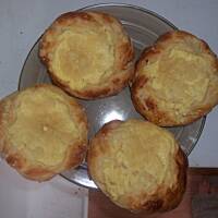 Drożdżówki z serem i dżemem