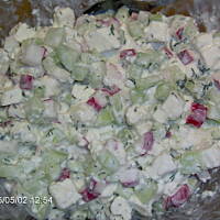 Sałatka wiosenna z białym serem