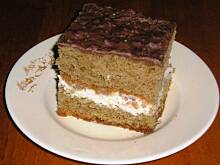 Fot. till, Ciasto kawowe z bitą śmietaną