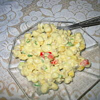 Sałatka makaronowa z jajkiem