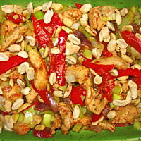 Kurczak z porem i orzechami