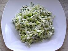 Fot. till, Surówka z pora i kalarepki