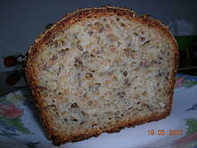 Fot. agaber, wspaniały wieloziarnisty chleb