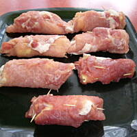 Roladki schabowe w sosie grzybowo-czosnkowo-serowy