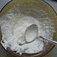 Spagetti z owocami i sosem HIT