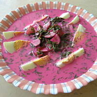 Tradycyjny chłodnik Karolci