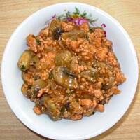 Sos do makaronu ryżu ziemniaków jak i spaghetti