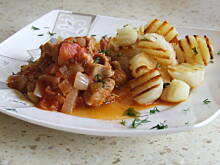 Fot. ilka76, Cielęcina w pomidorach z ziemniakami