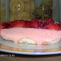 Torcik serowy z galaretką