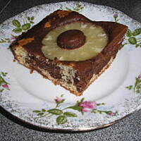 placek marmurkowy z ananasem