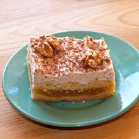 Jabłecznik z orzechami