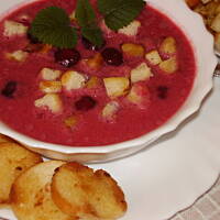 Zupa z wiśni dobra na upały