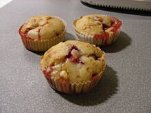 Fot. kiiri, Muffinki z truskawkami i biala czekolada