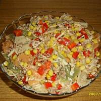 Sałatka makaronowo-tuńczykowa