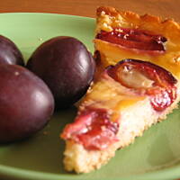 Tarta z owocami buni