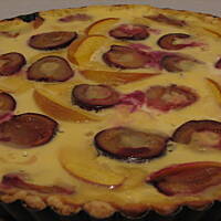 Tarta z owocami buni