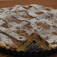 Tarta krucha z gruszkami