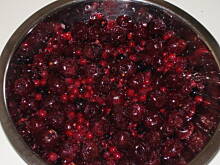 Fot. alidab, Ciasto z wiśniami i kokosem